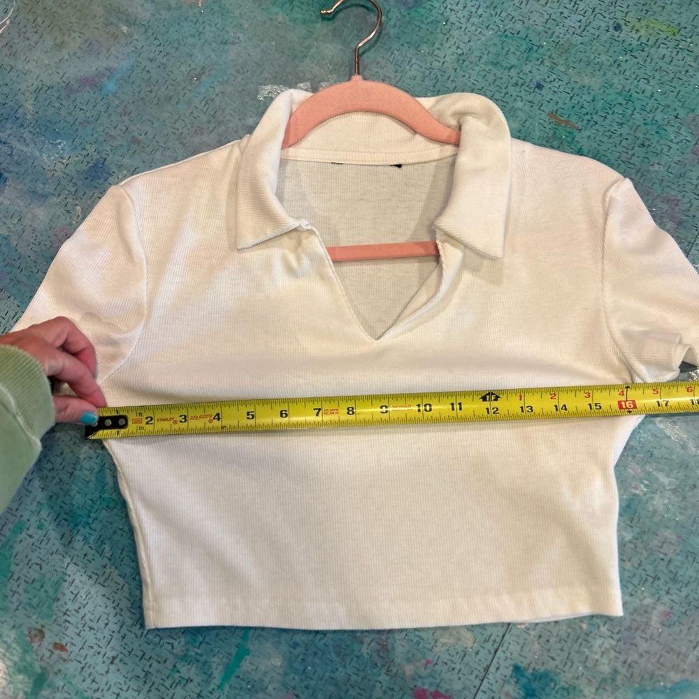 White Collared Crop - Picture 6 of 7